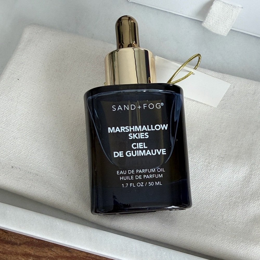 Sand + Fog Parfum Oil ‘Marshmallow Skies’